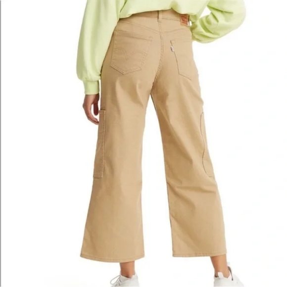 NWT LEVI'S High-Waisted Wide Leg Jean Crop Pant Khaki/Tan 26 - Picture 2 of 7